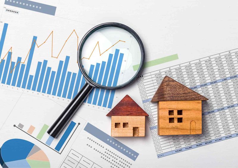 Price Drops, Bidding Wars, and Mortgage Rate Madness: What’s Really Happening This Fall?